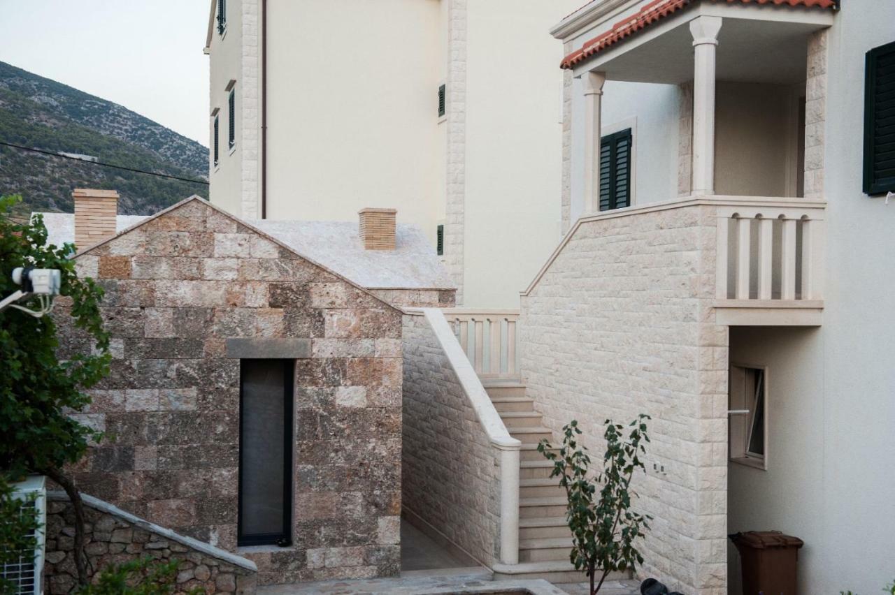 House Koloc Bol Exterior foto